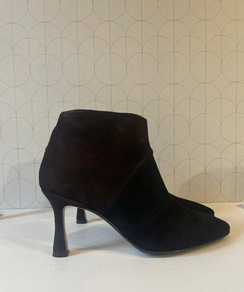 Suede boot