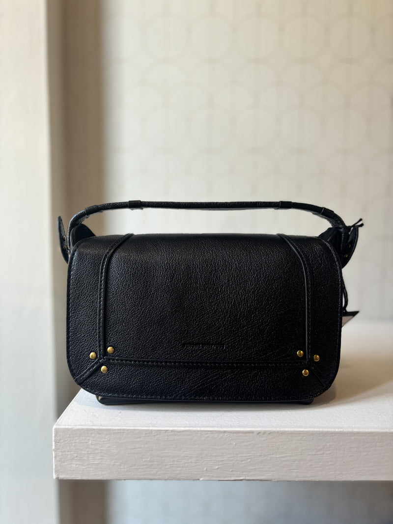 Leather shoulder bag