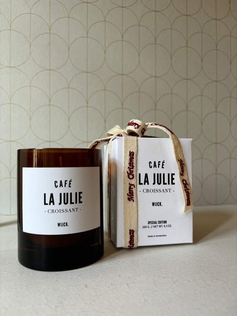 La Julie scented candle