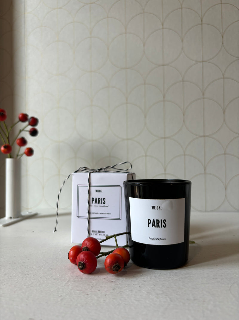 Paris scented candle