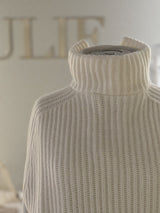 EMMY | TURTLENECK CAPE