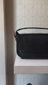 Leather shoulder bag